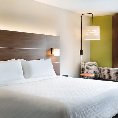 Holiday Inn Express & Suites - Columbus - Worthington By Ihg Bagian luar foto