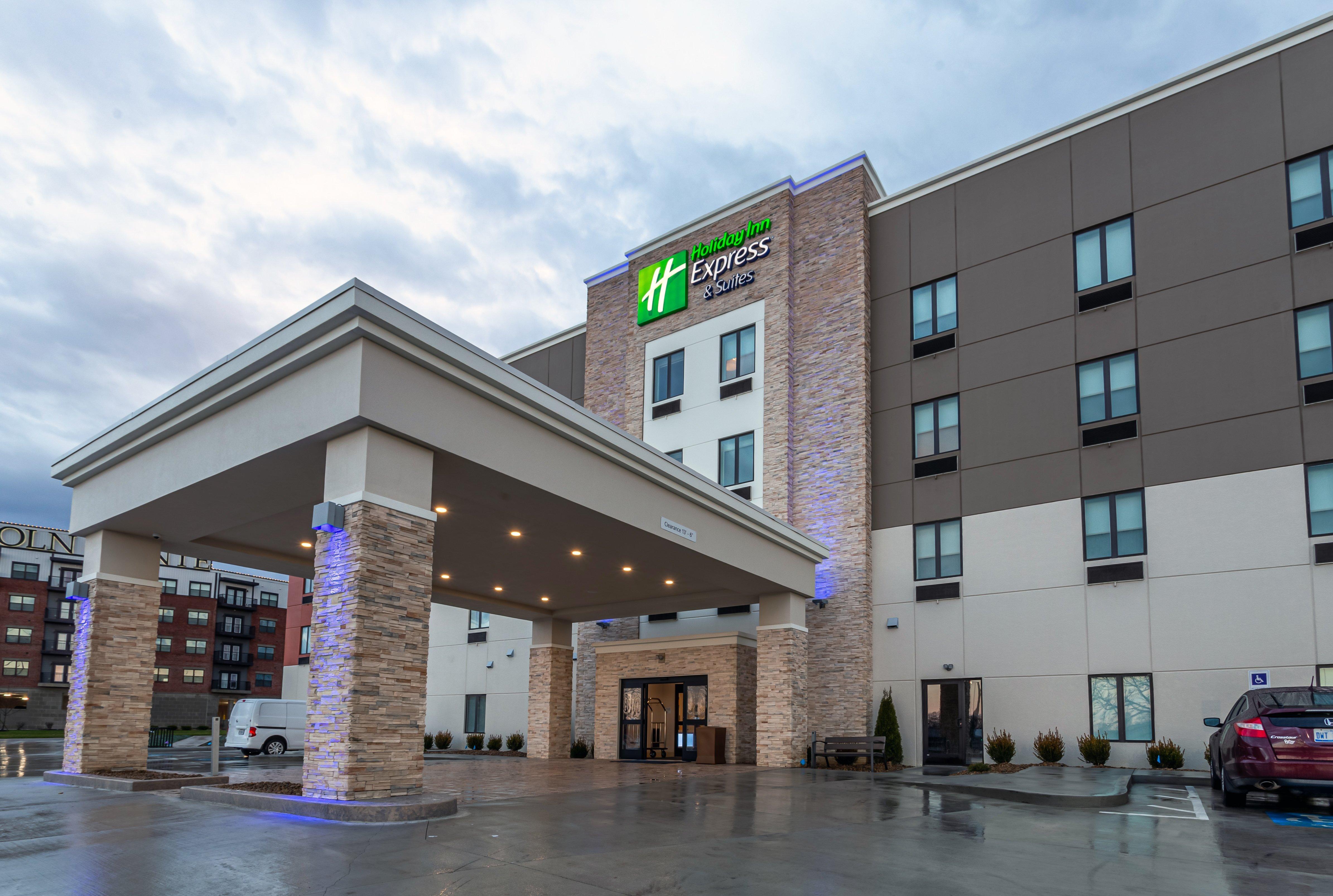 Holiday Inn Express & Suites - Columbus - Worthington By Ihg Bagian luar foto