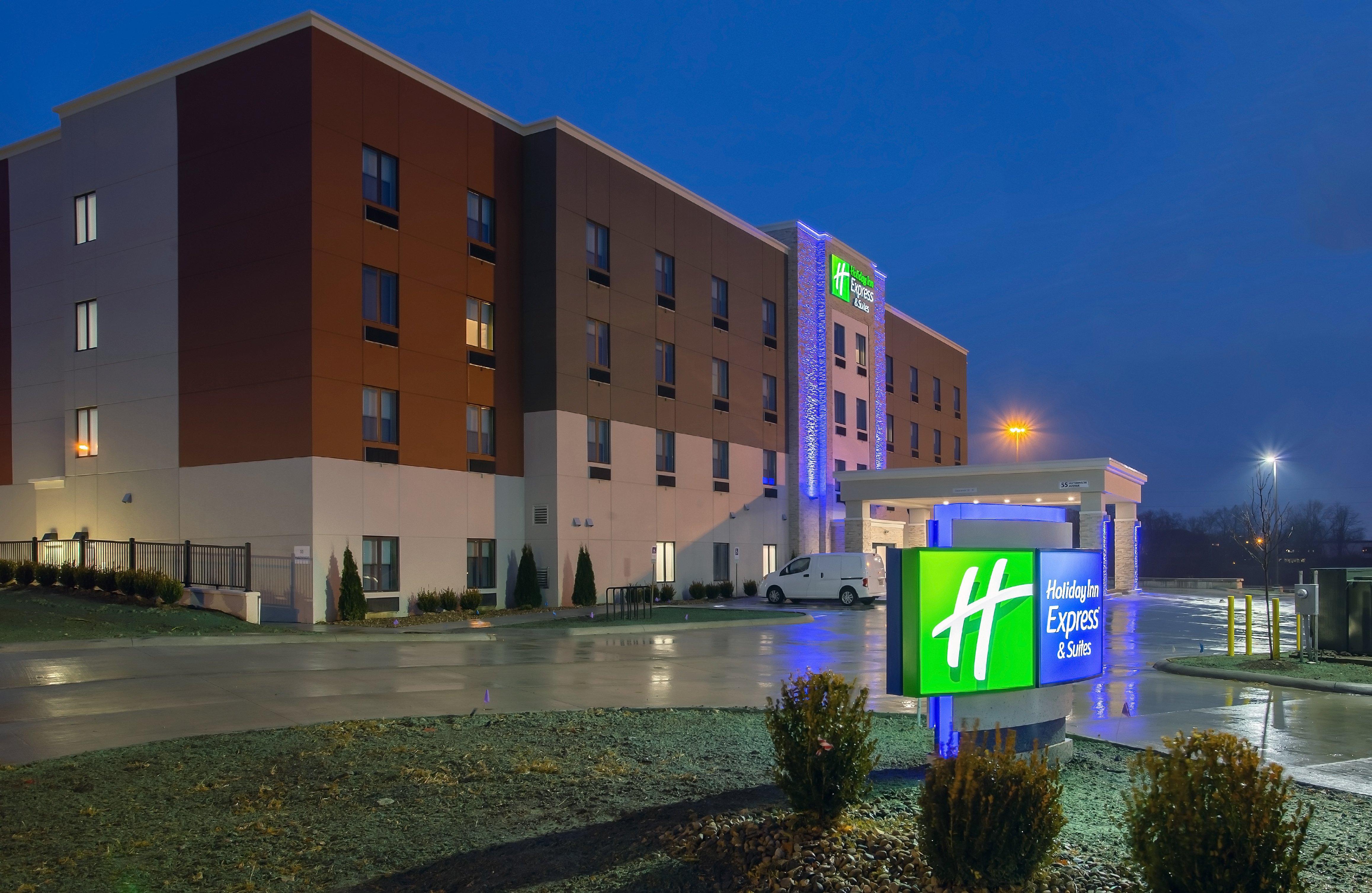 Holiday Inn Express & Suites - Columbus - Worthington By Ihg Bagian luar foto