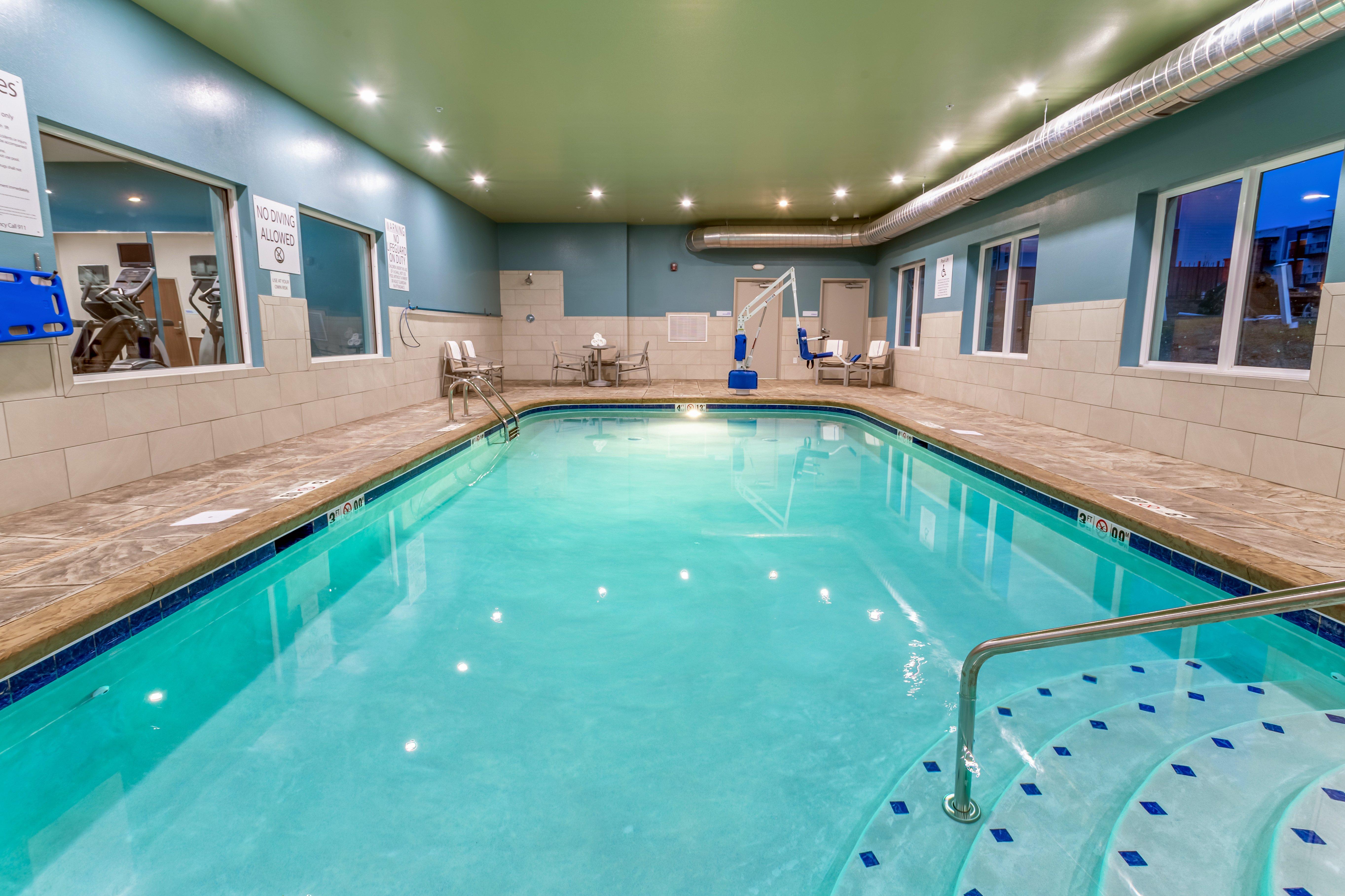 Holiday Inn Express & Suites - Columbus - Worthington By Ihg Bagian luar foto
