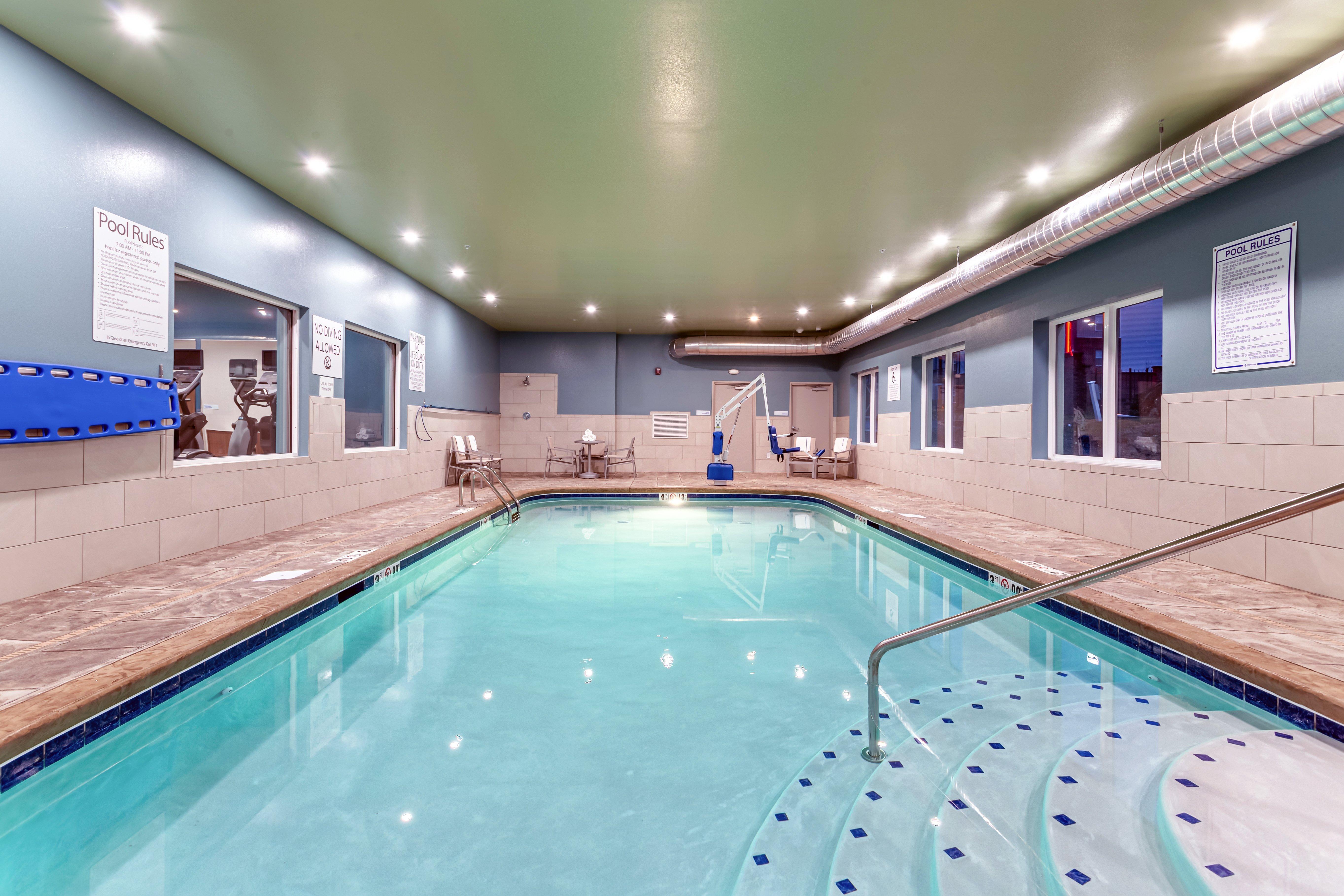 Holiday Inn Express & Suites - Columbus - Worthington By Ihg Bagian luar foto